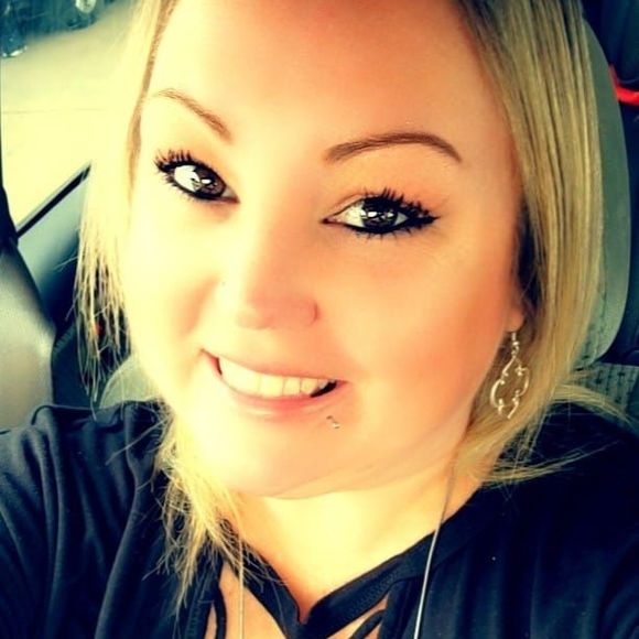 Meet your Posher, Tiffany - Picture 1 of 1